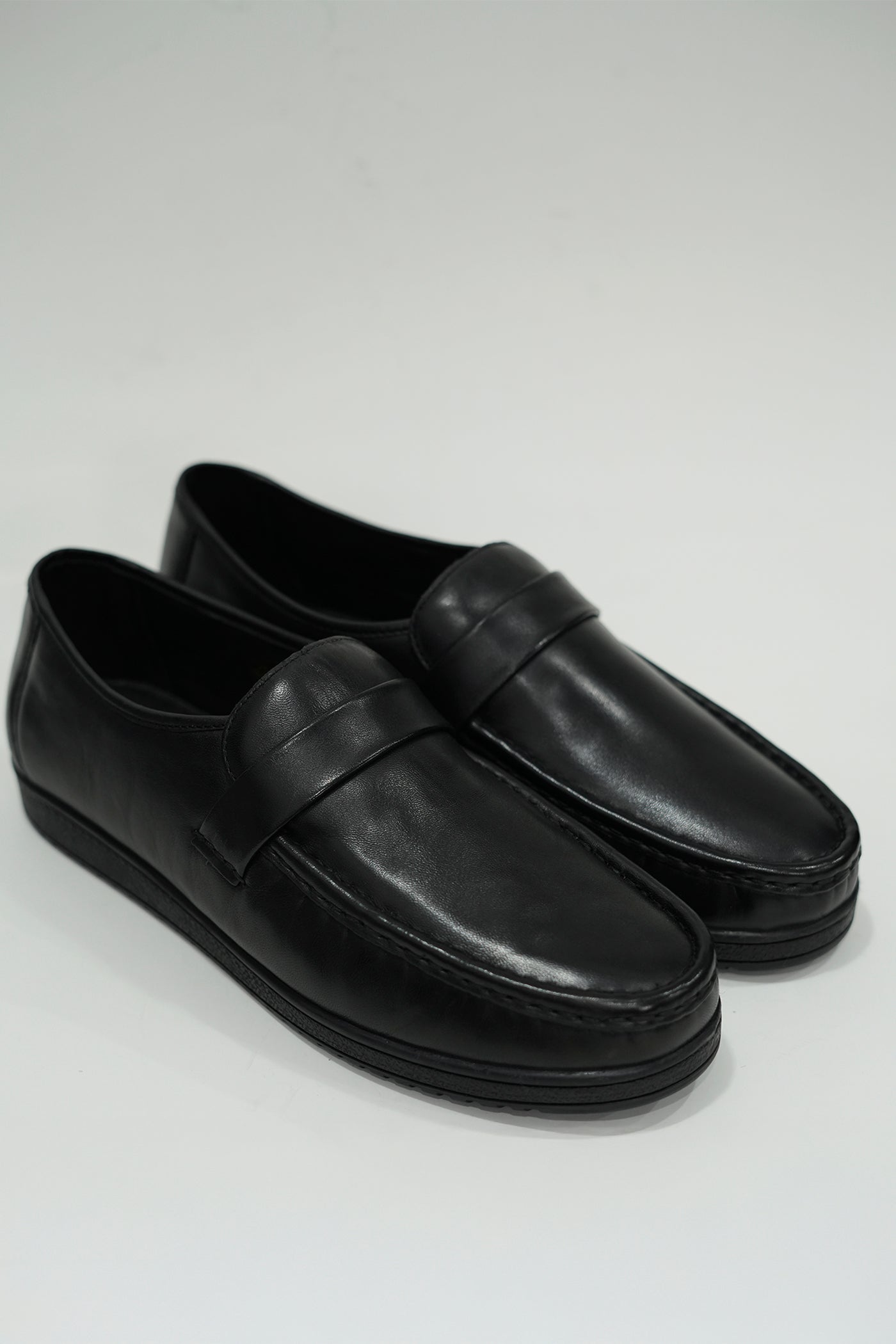 Cushion Slip-on Black Leather Shoe