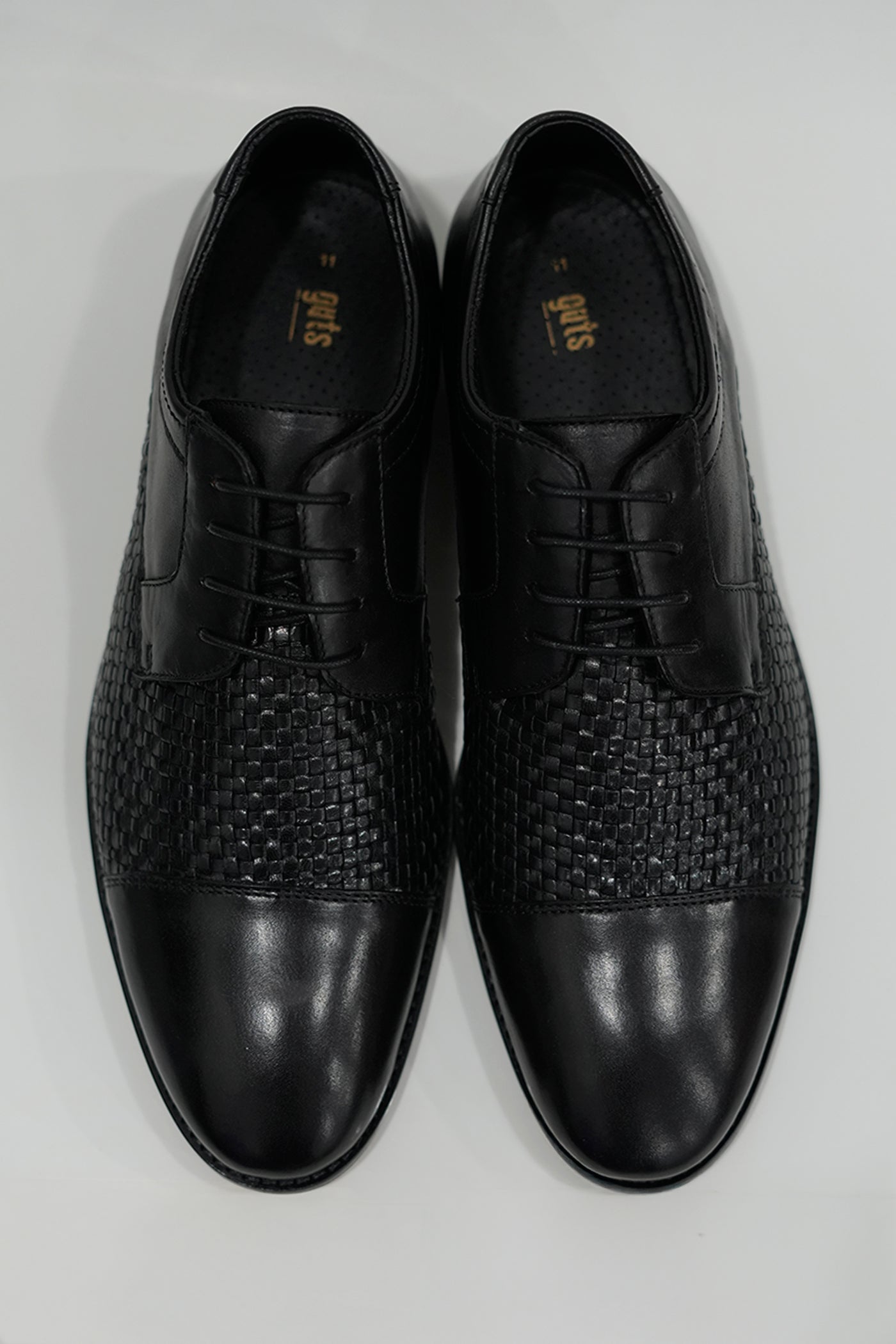 Oxford Mesh Crust Leather Shoe