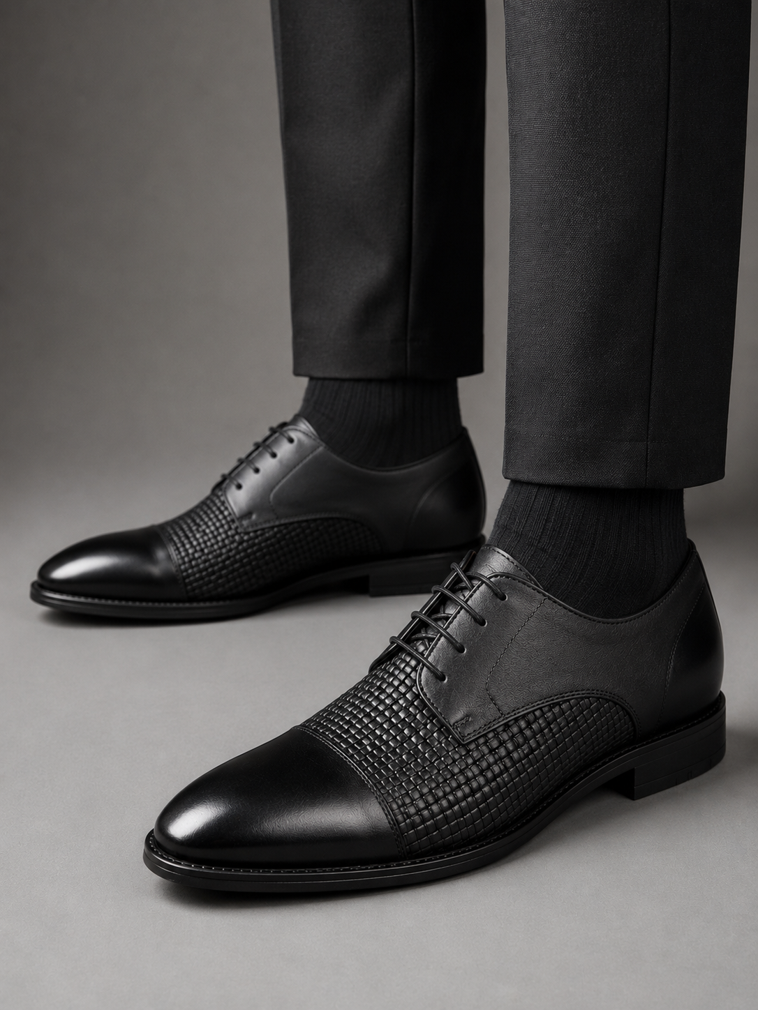 Oxford Mesh Crust Leather Shoe