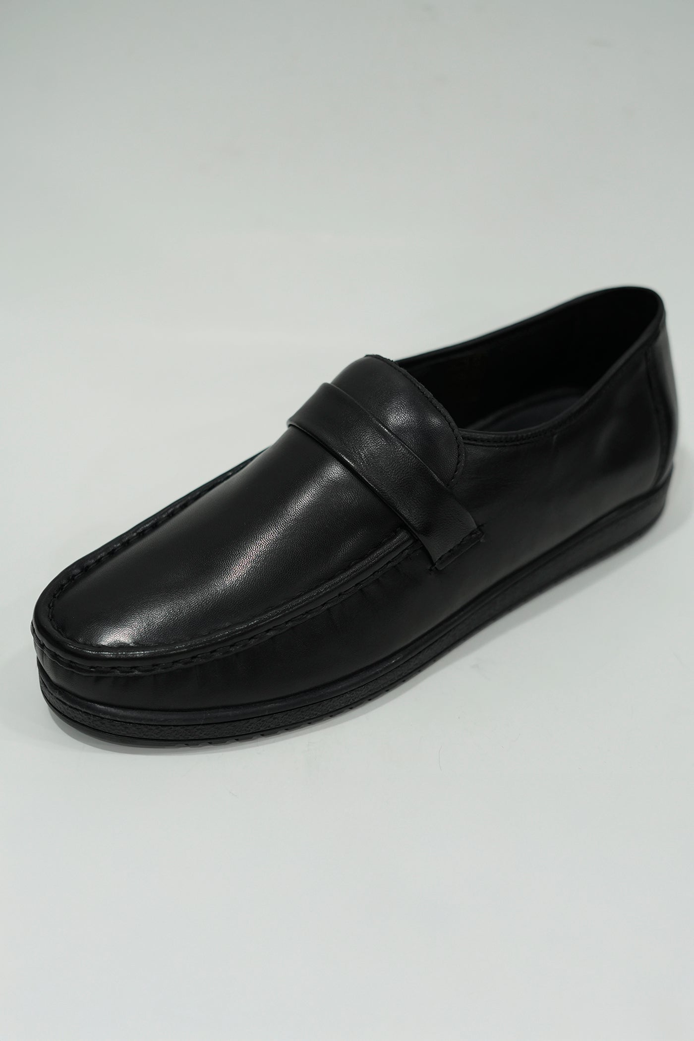 Cushion Slip-on Black Leather Shoe