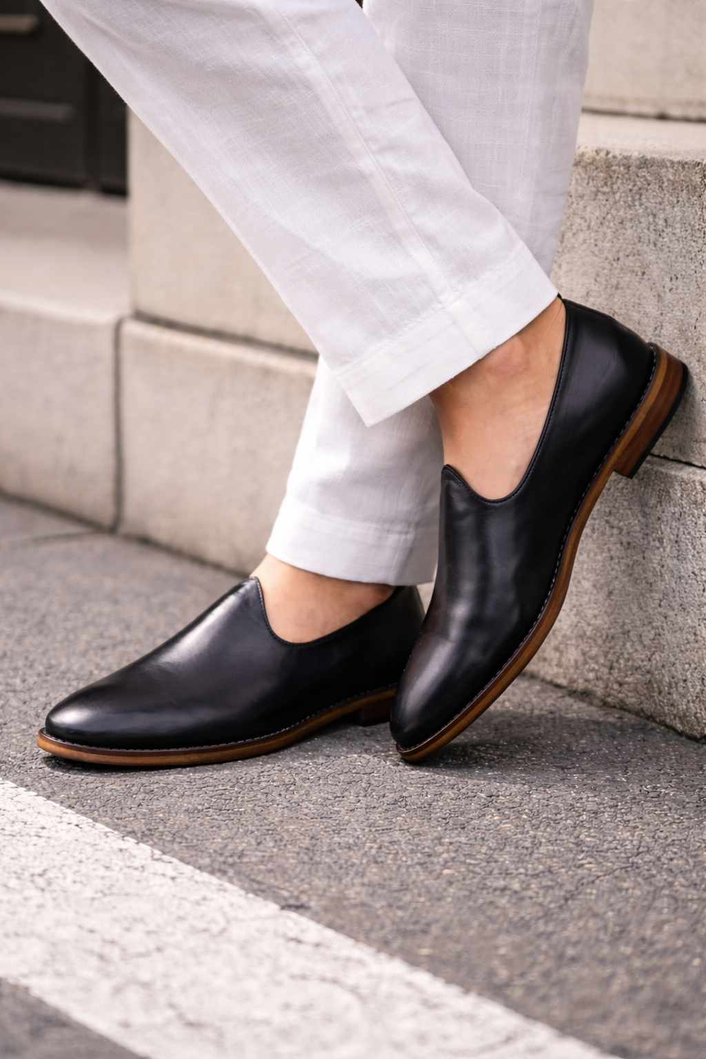 Black Plain Leather Jalsa with Wooden Sole