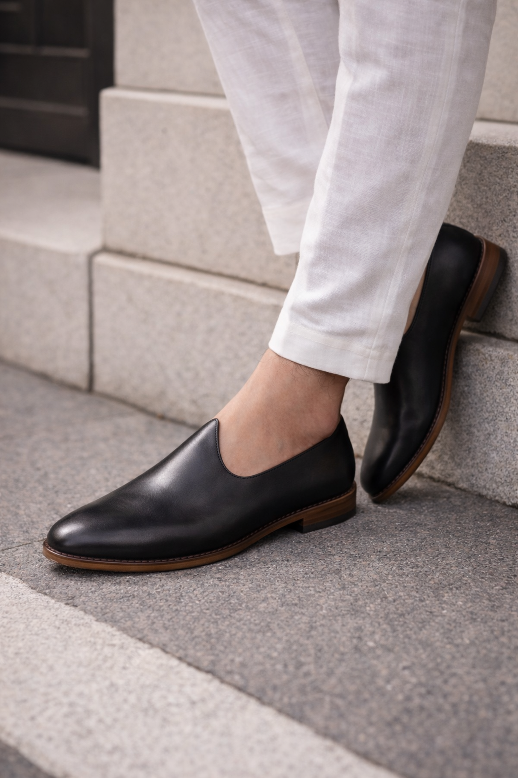 Black Plain Leather Jalsa with Wooden Sole